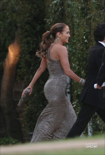 Jennifer-Lopez-attending-Brad-Grey-s-Wedding-jennifer-lopez-21126415-1151-1700 - Jennifer Lopez