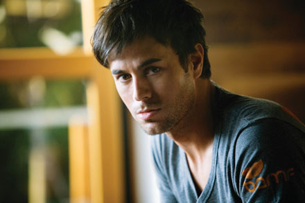 Enrique-Iglesias-u16[1] - Enrique Iglesias