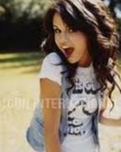 33792633_ZWOIGSSKD - selena gomez