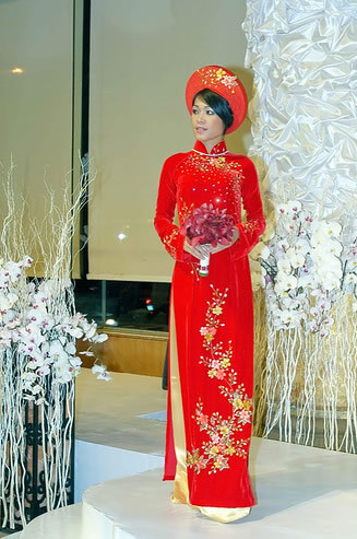 red_ao_dai9 - Costume traditionale chinezesti