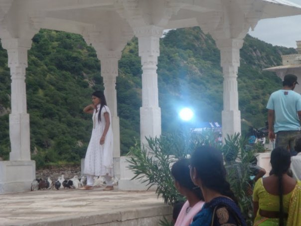 164826_197044130309804_195365417144342_832690_7354917_n