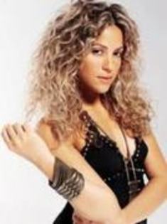 30633369_QRDIFGOVP - Shakira