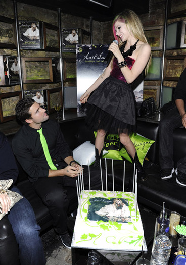 040~1 - March 8 - Goodbye Lullaby Release Party NY