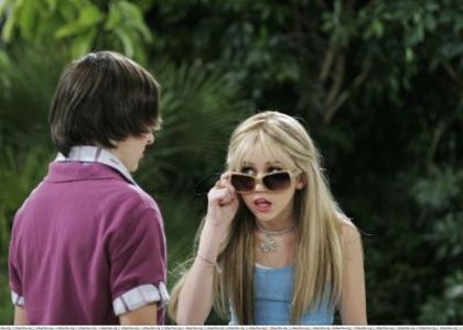 normal_006~9 - Hannah Montana Season 1 - Episode 2 - Miley Get Your Gum