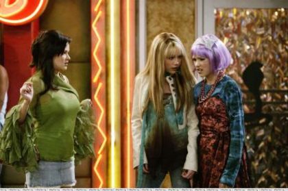 normal_0024 - Hannah Montana Season 1 - Episode 5 - Its My Party And Ill Lie If I Want To