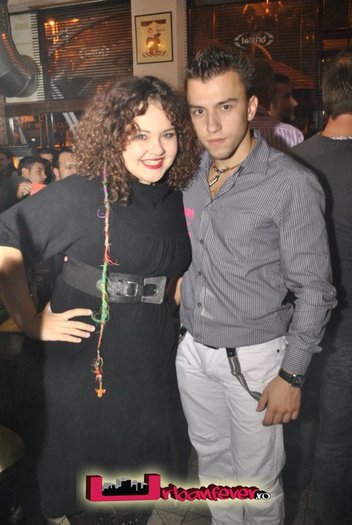 hxcbgfhv - Alina Dinca de la romanii au talent