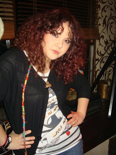 jhkh - Alina Dinca de la romanii au talent