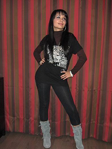 KSHQWOVVSCMQZRNGUCX - Monica Merisan