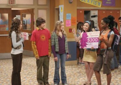 normal_HM1x19_03 - Hannah Montana Season 1 - Episode 19 - Money For Nothing Guilt For Free