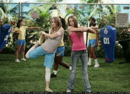 normal_2x02CuffsWillKeepUsTogether07 - Hannah Montana Season 2 - Episode 2 - Cuffs Will Keep Us Togheter