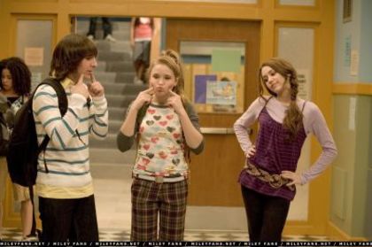 normal_2x04GetDownAndStudy16 - Hannah Montana Season 2 - Episode 4 - Get Down Study-udy-udy