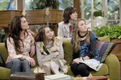 normal_s2promos_024 - Hannah Montana Season 2 - Episode 5 - I Am Hannah Hear Me Croak