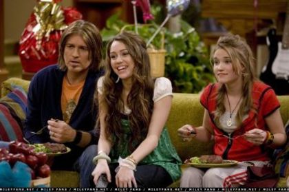 normal_2x09AcheyJakeyHeartPart116 - Hannah Montana Season 2 - Episode 9 - Achy Jakey Heart Part 1