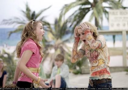 normal_2x12When_You_Wish_You_Were_the_Star19 - Hannah Montana Season 2 - Episode 12 - When You Wish You Were The Star