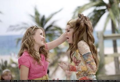 normal_2x12When_You_Wish_You_Were_the_Star20 - Hannah Montana Season 2 - Episode 12 - When You Wish You Were The Star