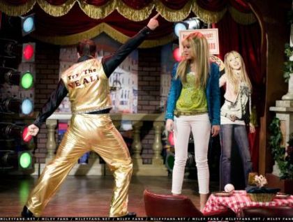 normal_2x21ByeByeBall09 - Hannah Montana Season 2 - Episode 21 - Bye Bye Ball