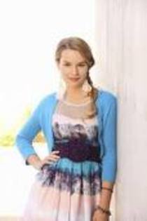 l - Bridgit Mandler