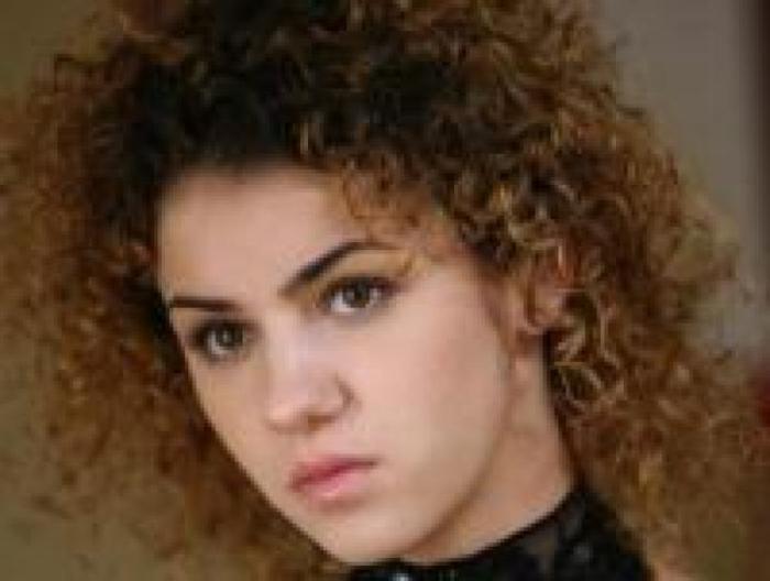 nicole_3 - Mihaela Barlutiu - mihaela barlutiu