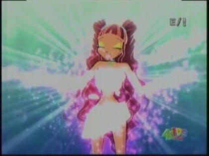 Winx-Enchantix-Transformations-the-winx-gang-20868283-320-240 - Winx - Layla transformation