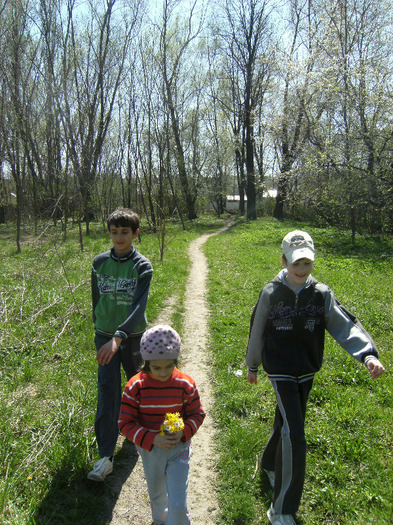 25 aprilie 2011 084 - veri si verisoare