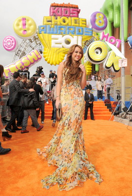 normal_hm01_283629 - Nickelodeon 2011 Kids Choice Awards Arrivals - April 2 2011