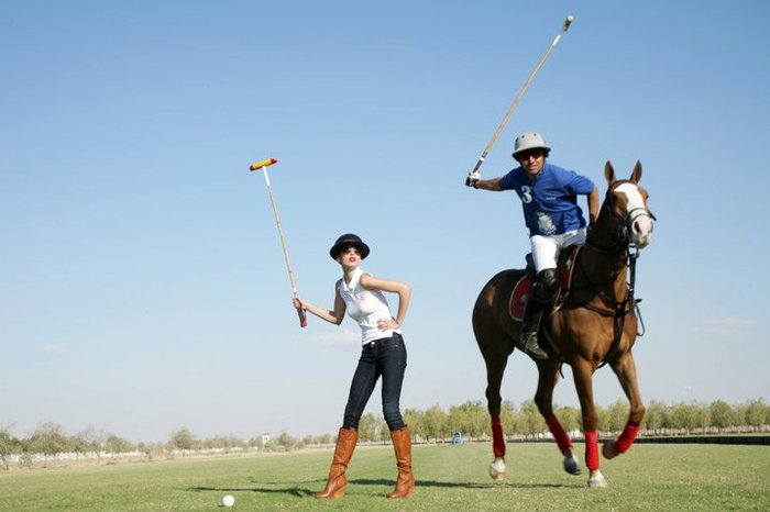 Alexandra - Shooting polo