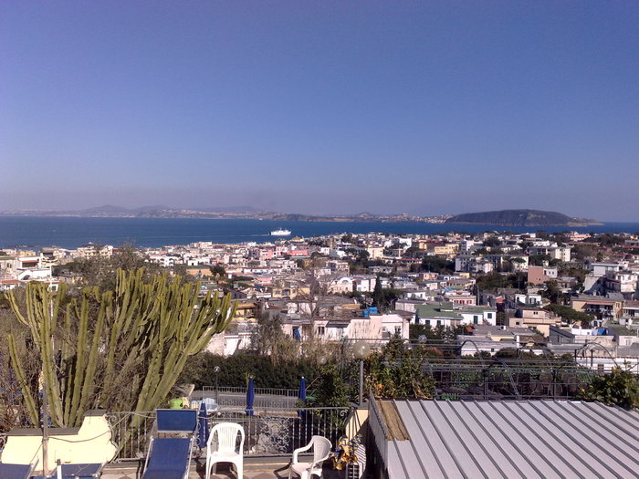 PANORAMA DIN TERASA CAMEREI - INSULA DI ISCHIA