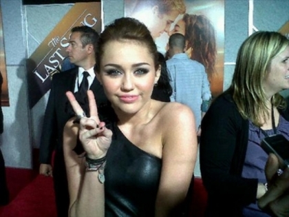 normal_4469561572_6b7d92c0bb_o - Poze personale din 2010-2011 cu Miley Cyrus