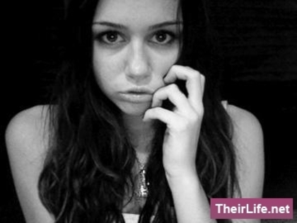 privateneu_%2811%29 - Poze personale din 2009 sau mai vechi cu Miley Cyrus