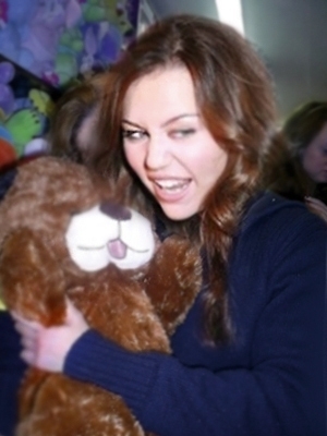 18 - Poze personale din 2009 sau mai vechi cu Miley Cyrus