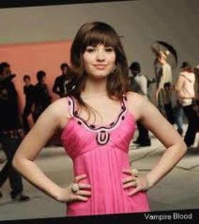 images (12) - Demy lovato-la la land