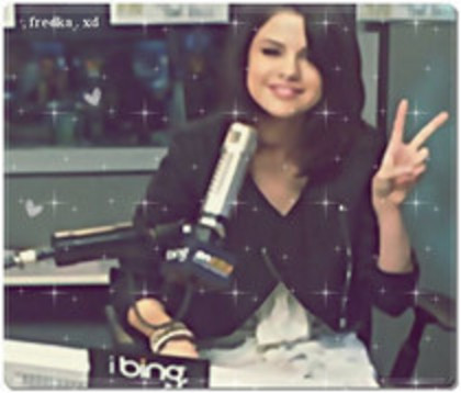 34643521_BMDUNCTFA - Selena Gomez