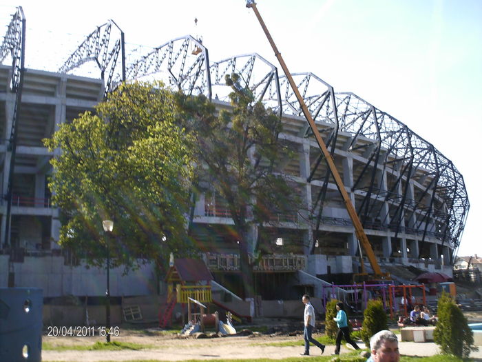 stadion in constructie - primavara la Cluj