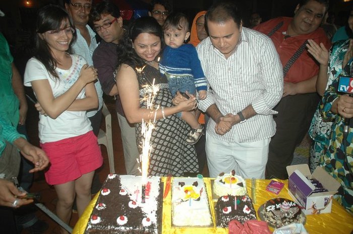 25343100ayexzyncv - Priya Ahuja