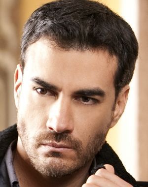 david-zepeda-es-alonso-penalvert-300x3801 - David Zepeda