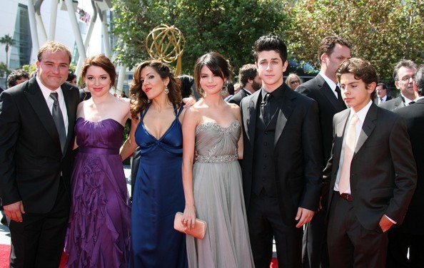 Selena+Gomez+2009+Primetime+Creative+Arts+me6BWD7uDTnl - selena