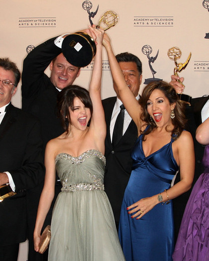 Selena+Gomez+2009+Primetime+Creative+Arts+v1YDfa4BZgil