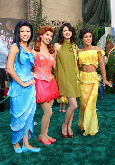 Selena+Gomez+Premiere+Walt+Disney+Pictures+yxe8CXoXdfRl - selena