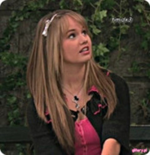35810088_KDEBEGAKC - debby ryan