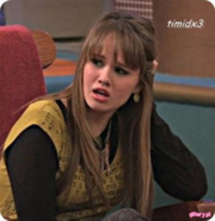 35810090_UEKXRXSBV - debby ryan