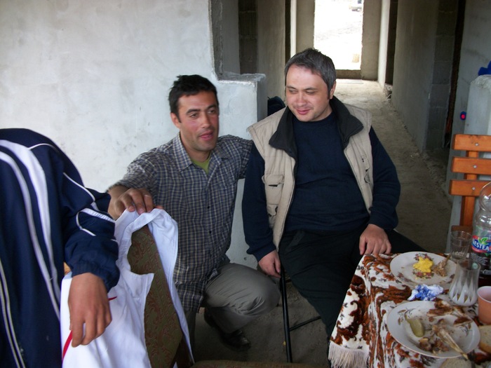 100_1374 - chefuri_intre prieteni porumbari 09-10-11