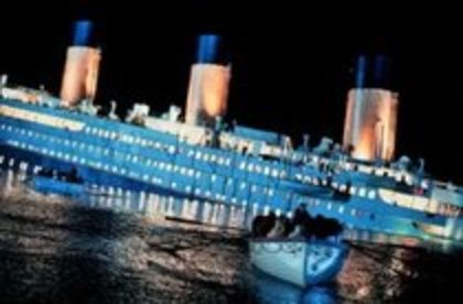 large_titanic - Titanic
