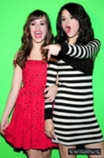 20468223_EWONJMEJF - Demy lovato