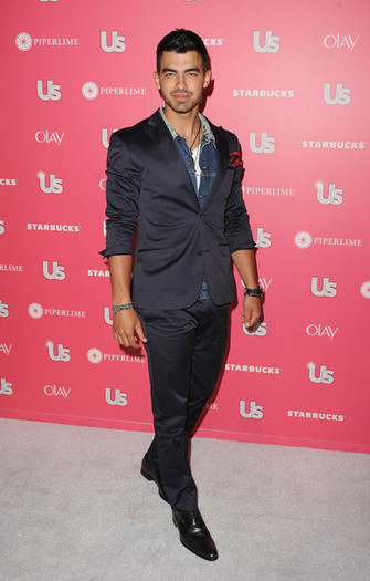 Joe+Jonas+Weekly+Hot+Hollywood+Event+Arrivals+ICxMPNF__6Wl - Us Weekly Hot Hollywood Event - Arrivals