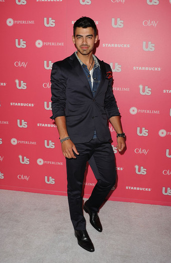 Joe+Jonas+Weekly+Hot+Hollywood+Event+Arrivals+td7OJI6nLZWl