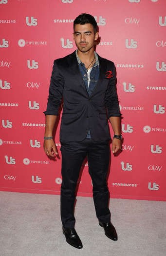 Joe+Jonas+Weekly+Hot+Hollywood+Event+Arrivals+soMouecju8el