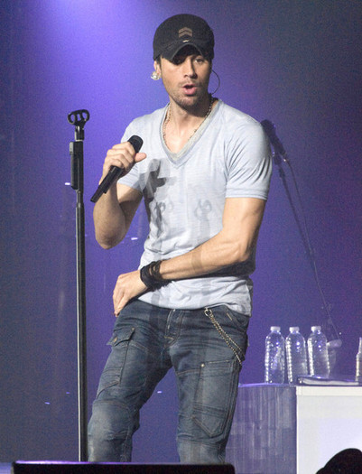 Enrique+Iglesias+Enrique+Iglesias+Performing+DxMhrqoq1hWl