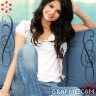 grafme_com_UL8EDBAD0 - super poze cu selena dati com