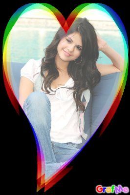 grafme_com_ULA4372C2 - super poze cu selena dati com