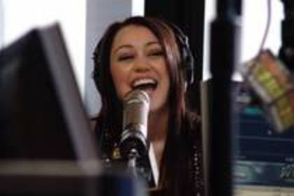 12333080_NMESYFKFW - Hannah Montana-Sezonul 1 2 si 3